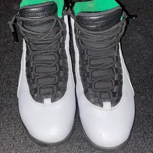 Jordan 10 Retro Seattles.
